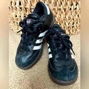 Little Kid Adidas Sambas